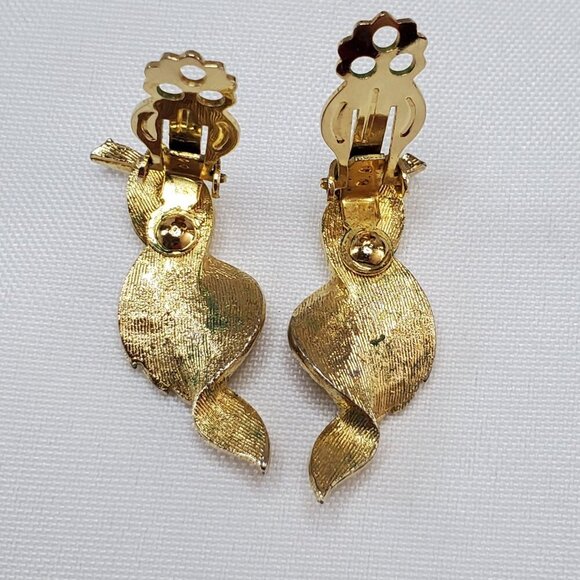 Vintage Coro Brushed Gold-Tone Leaf Brooch & Clip-On Earrings Jewelry Set - Picture 12 of 14